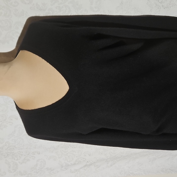 Vintage Cashmere Sweater In Black - Picture 2 of 9